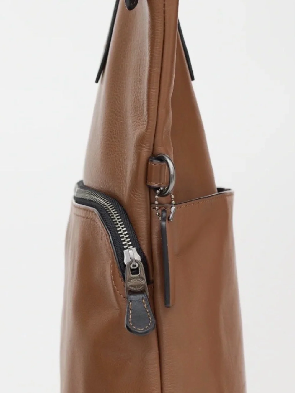 Coach Graham Brown Leather Laptop Messenger Bag Tote with Black Handles Strap.